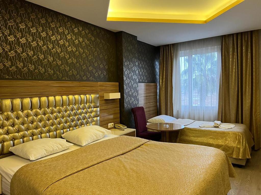 Grand Ezel Hotel